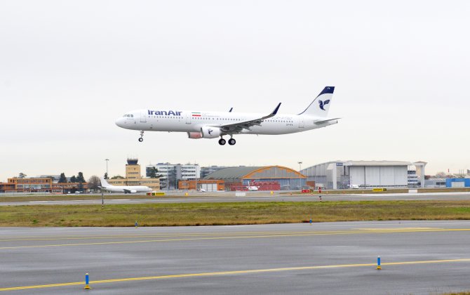 Iran Air takes delivery of its first of 100 Airbus aircraft