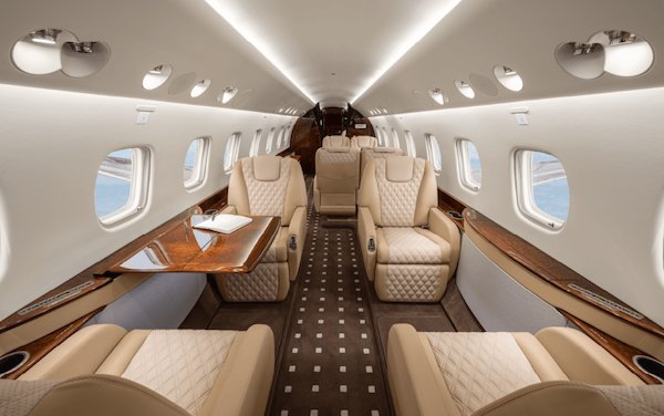  Joint 360&deg;CabinService for business and private jet aviation customers - AeroVisto and VARTAN.AERO