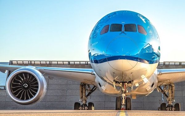 KLM gradually rebuilds network