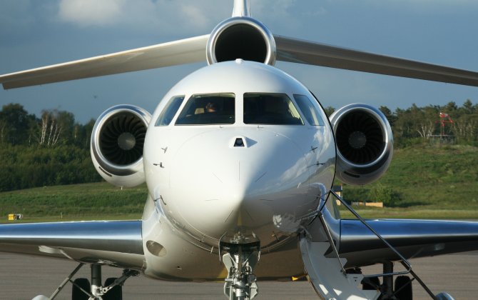 Large-cabin business jet squeeze hits values