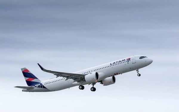 LATAM Airlines takes delivery of its first A321neo, adds 13 more to orderbook