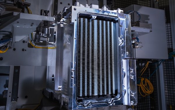 Liebherr and GM to develop HYDROTEC fuel cell-based electrical power generation system for aerospace application