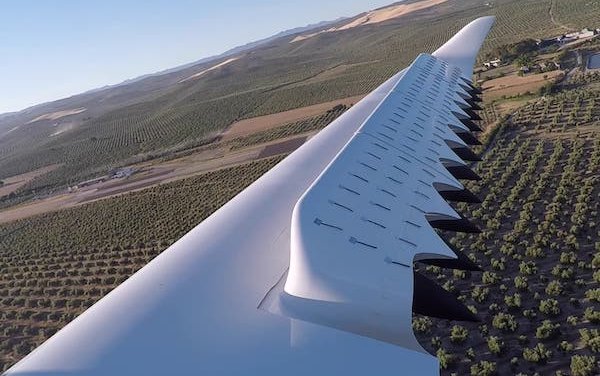 Lilium - main wing transition - battery strategy: performance at scale
