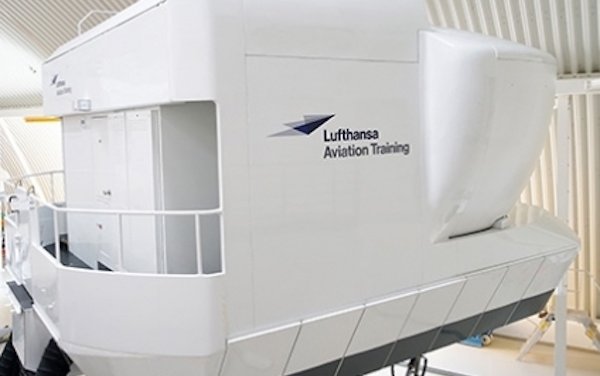Lufthansa Aviation Training extends simulator fleet and expands training centers