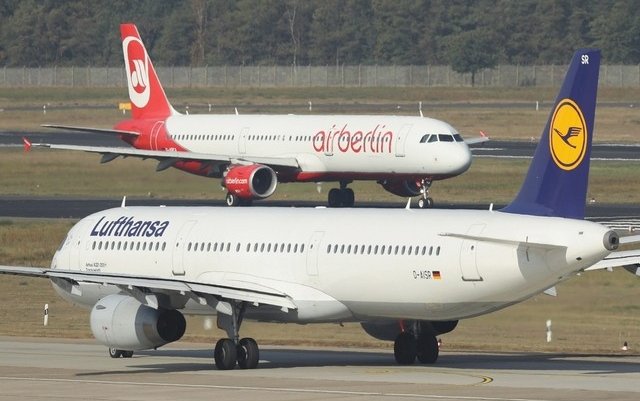 Lufthansa deal to lease Air Berlin planes approved by German watchdog