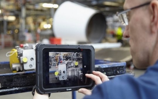 Lufthansa Technik Logistik Services digitizes material identification