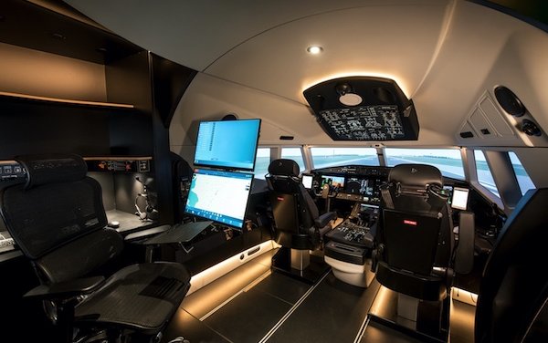 Luxembourg Flight Training Academy acquires two compatible ALSIM simulators: the AIRLINER and the AL250