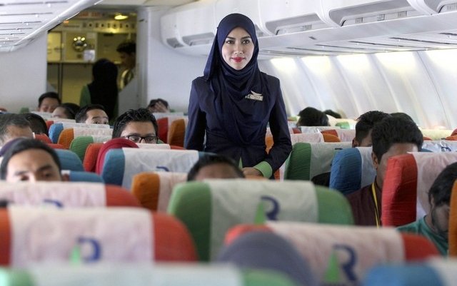 Malaysia launches its first Islamic airline