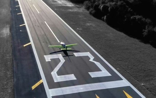 Master takeoffs and landings with Cirrus Approach complimentary course