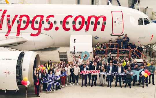 Pegasus Airlines selects Lufthansa Technik for A320 family base maintenance services 