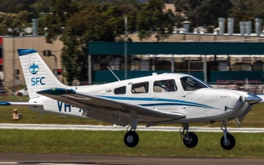 Piper Delivers first of six new Archers to SFC Sydney Flight College 