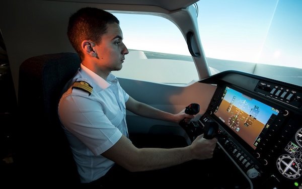 Polish Flight Academy Ventum Air chooses  ALSIM AL250