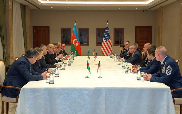President of AZAL met with Commander of United States Transportation Command