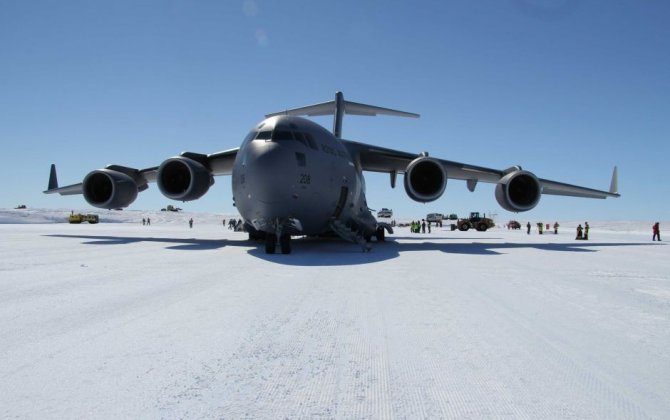 RAAF makes final flight to Antarctica to supply researchers