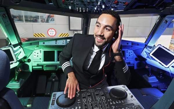 Recruitment drive for 1000 pilots - easyJet 