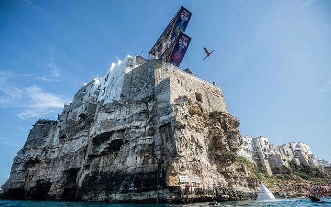 Red Bull brings its Cliff Diving World Series to the UAE