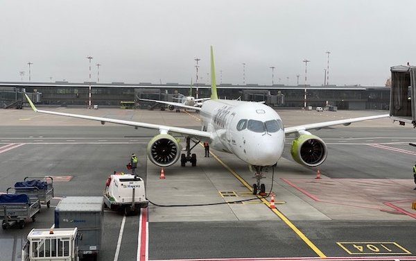Riga Airport - passenger numbers drop, cargo and business sectors are growing
