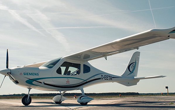 Rolls-Royce completes acquisition of eAircraft business