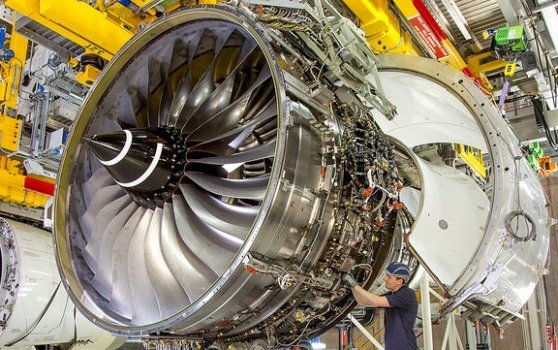 Rolls-Royce Wins $300M Order From Lion Group