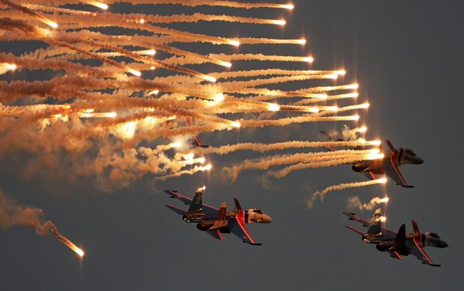 Russian Knights Aerobatic Team Ready to Steal Bahrain Air Show
