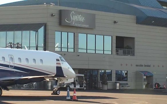 Signature Flight Support Partners with FlightAware