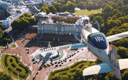 Spirit of Innovation of Rolls-Royce powers through another milestone on its way to a world record