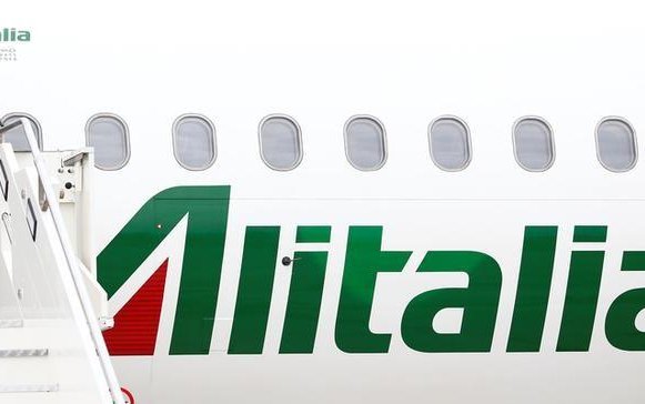Sudden collapse of Alitalia would be a shock to Italy's economy-minister