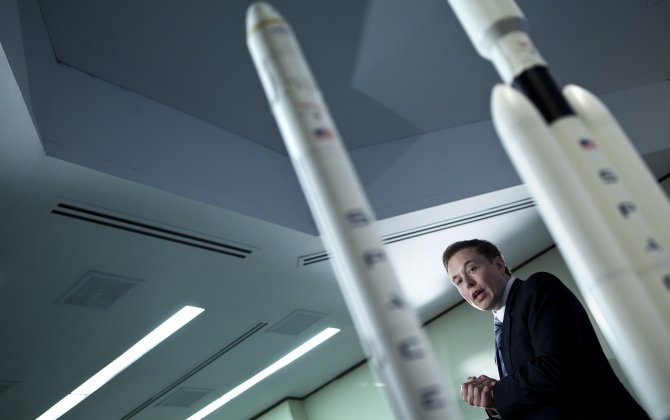 Tesla Space X Rocket Fails To Land On Barge
