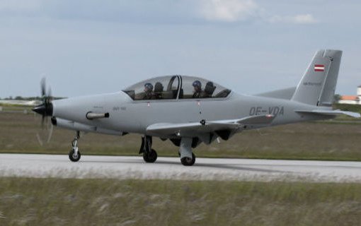 The Diamond DART Spy Plane Trainer Flies for the First Time
