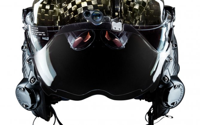 The Helmet That Gives Air Force Pilots X-Ray Vision