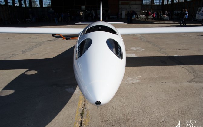 This glider will fly 90,000 feet higher than most aircraft