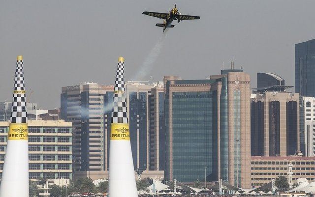 Thrills as daredevils soar over Abu Dhabi