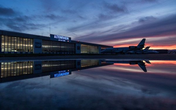 Atlas Air Service AG expands internationally by acquiring 100 % shares in AAL AG