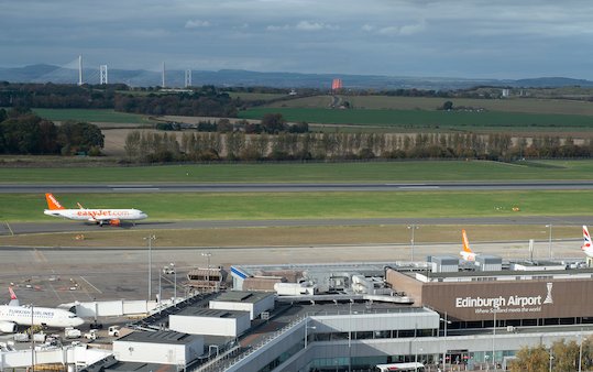 VINCI completes acquisition of 50.01% of Edinburgh Airport