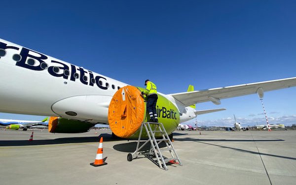 What happens to airBaltic aircraft during downtime