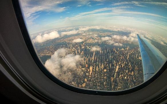 Why planes have tiny window holes