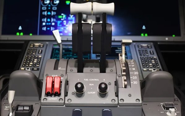 World most dehydrating working environment - Flight deck 