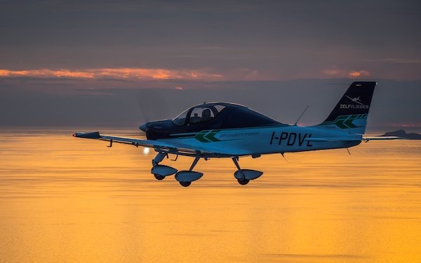 Zelf Vliegen choses Tecnam P-Mentor for Transavia airline pilot program 
